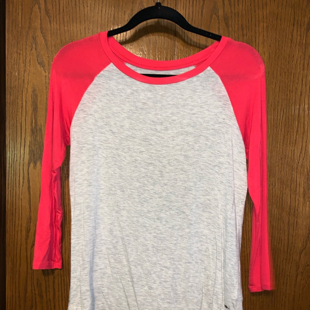 3/4 length sleeve tshirt